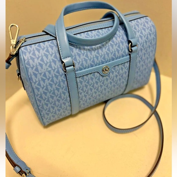 NWT Michael Kors Women Travel Medium Satchel Shoulder Crossbody Bag Handbag $678 - Picture 3 of 10